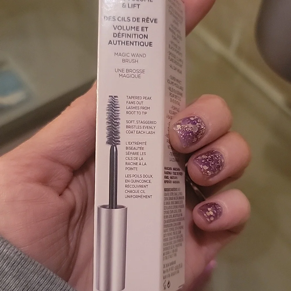 Benefit, IT Cosmetics, YSL, & Bareminerals mascara bundle with brand new bag! - Picture 11 of 16